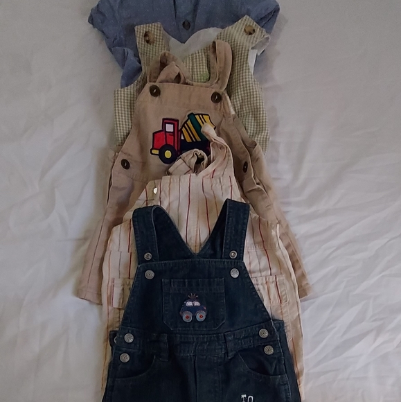 Lot of Baby Clothes - Picture 2 of 13